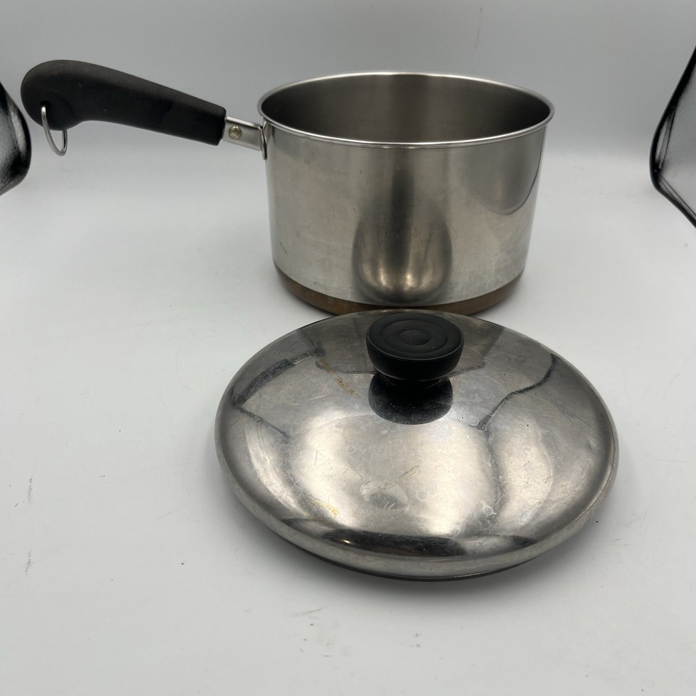 REVERE WARE 3 Qt Saucepan & Lid Copper Bottom Clinton ILL USA VINTAGE